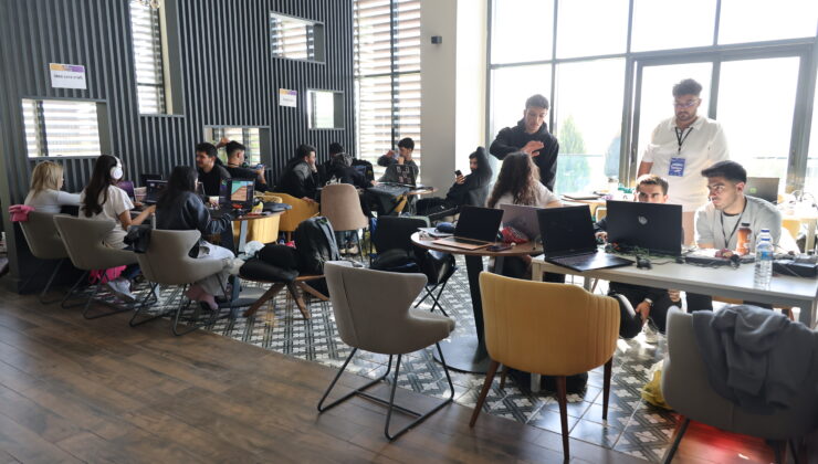 Hasan Kalyoncu Üniversitesi’nde 120 Oyun Geliştiricisi “HKÜ Game Jam 2025”te Buluştu