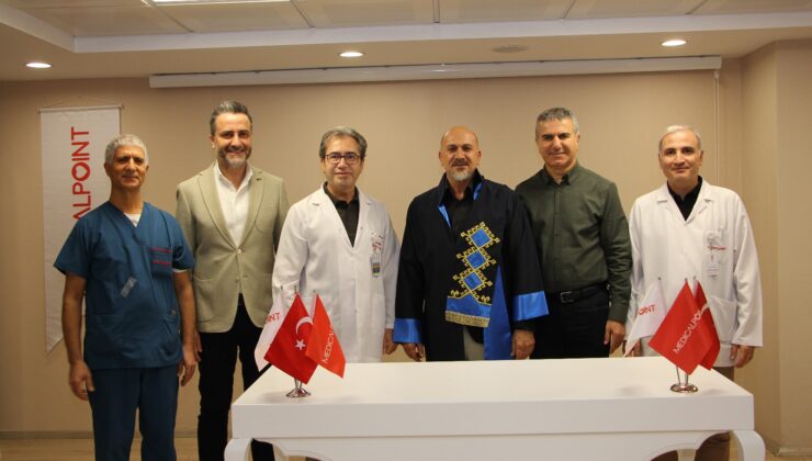 Neonatoloji (Yenidoğan Yoğun Bakım) Doç. Dr. Muhittin Çelik, Profesörlük Unvanını Aldı