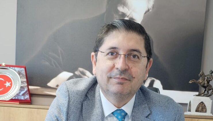 Atatürk’ü anmak için okulların açık olması gerekmiyor