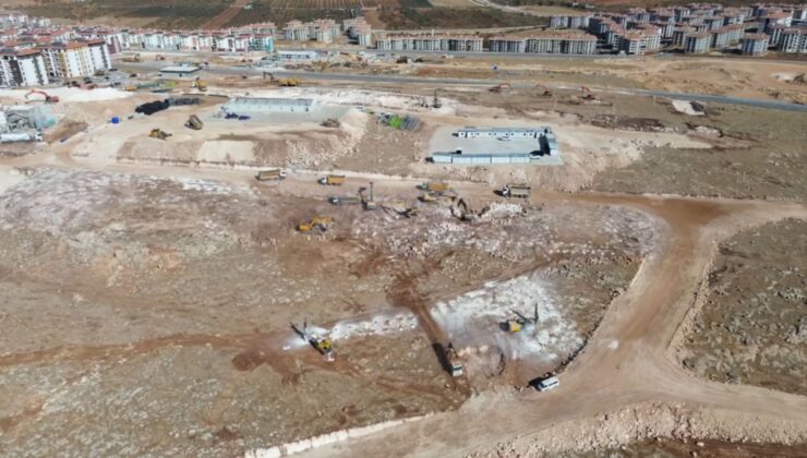 ŞAHİNBEY BELEDİYESİ’NİN 10 BİN SOSYAL KONUT PROJESİNDE İLK ETAB HIZLA YÜKSELİYOR