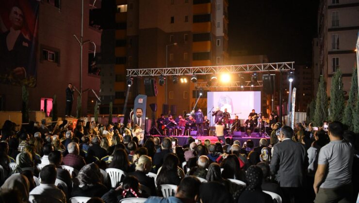 SARIÇAM BELEDİYESİ’NDEN ÖĞRETMENLER GÜNÜ’NE ÖZEL UNUTULMAZ FERDİ TAYFUR KONSERİ