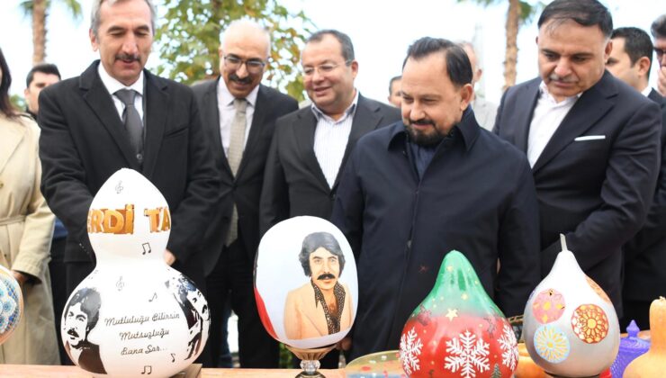 ATIKTAN SANATA SERGİSİNE YOĞUN İLGİ