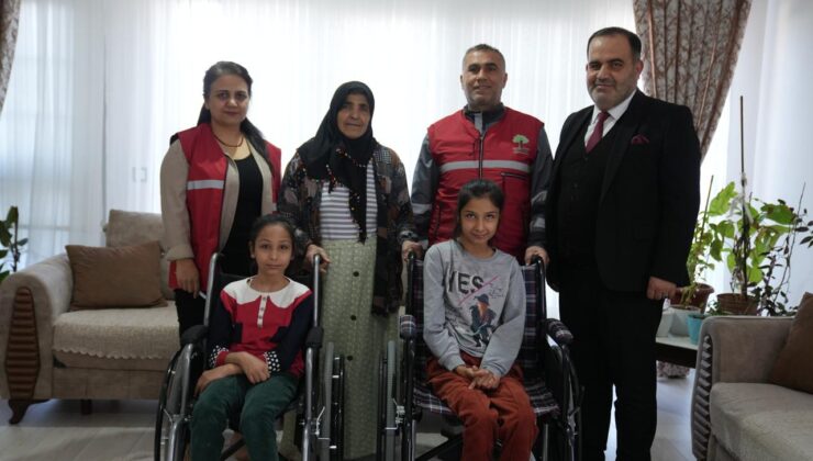 ŞEHİTKAMİL’DEN ÖZEL GEREKSİNİMLİ BİREYLERE TEKERLEKLİ SANDALYE