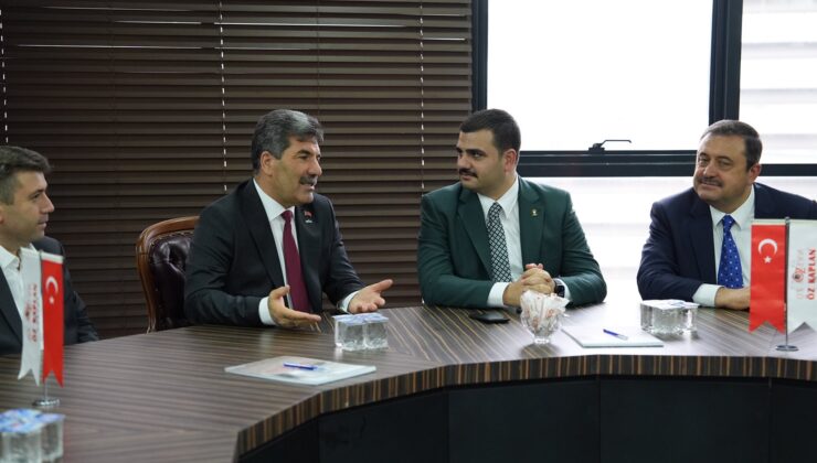 Ak Parti Genel Sekreteri Eyüp Kadir İnan Gaziantepli Sanayicilerin Sorunlarını Dinledi