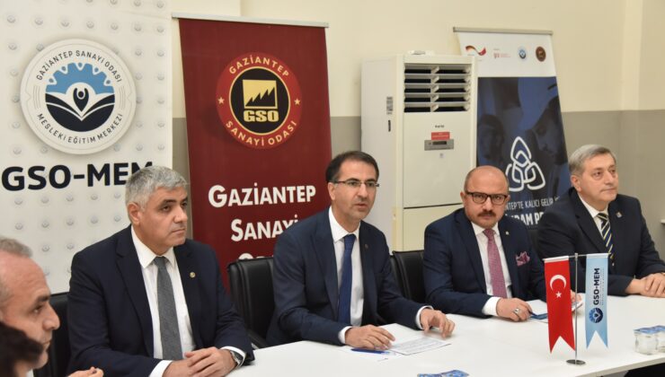 EDIH ANADOLU PROJESİ BÖLGESE DİJİTAL DÖNÜŞÜM STRATEJİ GELİŞTİRME ÇALIŞTAYI GSOMEM’DE GERÇEKLEŞTİRİLDİ