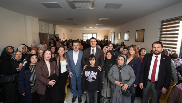 BAŞKAN YILMAZ KARŞIYAKA’DA KADINLARLA BULUŞTU