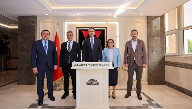 Gaziantep Heyeti Enerji Bakanı Alparslan Bayraktar’ı Ziyaret Etti