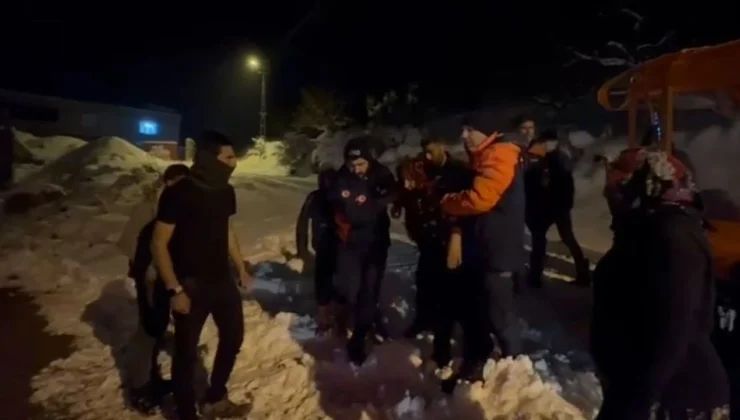 Gaziantep’te bir köyde rahatsızlanan kadının imdadına, sağlık ve AFAD ekipleri yetişti.