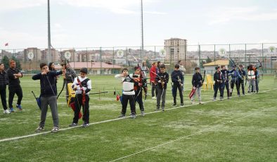 GAZİANTEP’TE OKÇULUK İL BİRİNCİLİĞİ MÜSABAKALARI TAMAMLANDI  350 SPORCU, TÜRKİYE ŞAMPİYONASI HEDEFİYLE İÇİN YARIŞTI