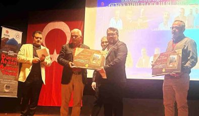 Kasap Halil Usta’nın Sahipleri Bakışgan Kardeşlere Dünya Ahilik Ödülü