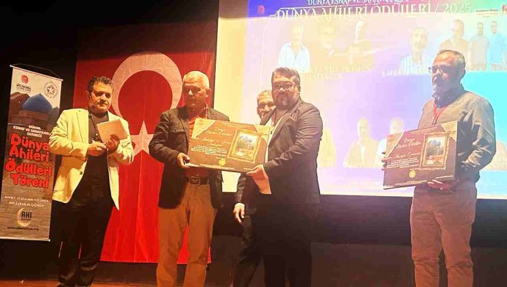 Kasap Halil Usta’nın Sahipleri Bakışgan Kardeşlere Dünya Ahilik Ödülü