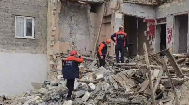 Gaziantep’te yoğun yağış sonrası kerpiç bina çöktü: 2 yaralı