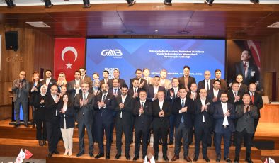 Kadıoğlu’nun Vizyoner Sunumu Alkışlandı