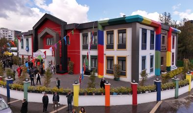 BAKAN TEKİN’İN KATILIMIYLA FATMA-MERAL-BEYHAN USLU KREŞİ AÇILDI