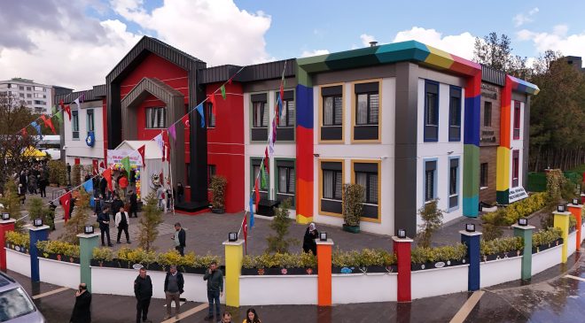 BAKAN TEKİN’İN KATILIMIYLA FATMA-MERAL-BEYHAN USLU KREŞİ AÇILDI