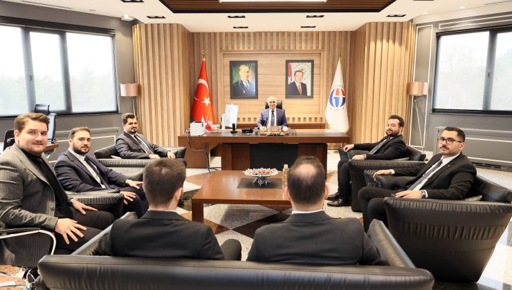 GAÜN’DE GENÇ MÜSİAD GAZİANTEP YÖNETİMİ İLE İŞ BİRLİĞİ GÖRÜŞMESİ