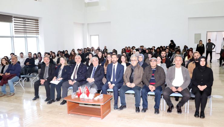 GAÜN’DE MİMAR SİNAN’I ANLAMAK KONFERANSI DÜZENLENDİ