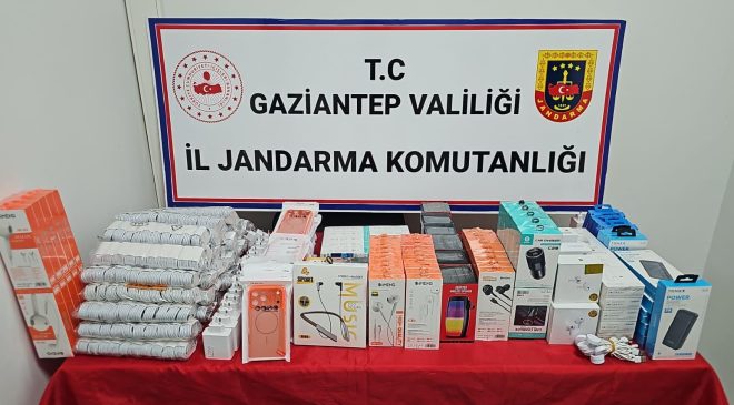 GÜMRÜK KAÇAĞI TELEFONLARA JANDARMA ENGELİ