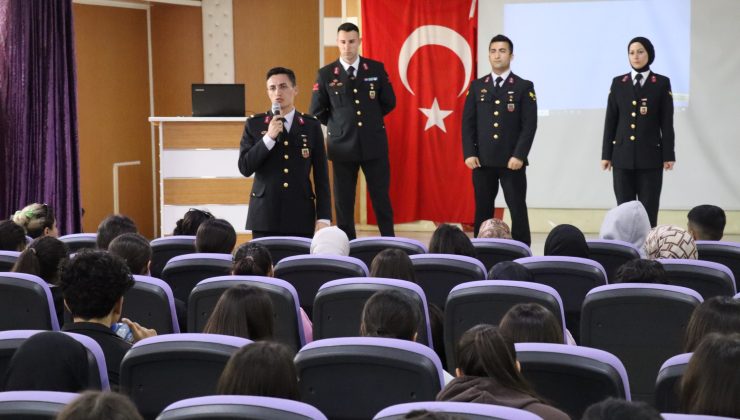 GAZİANTEP JANDARMA ÖĞRENCİLERE JANDARMA MESLEĞİNİ TANITTI