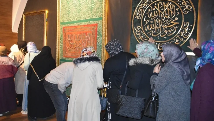 Gaziantep’te Mukaddes Emanetler Sergisi’ne yoğun ilgi!