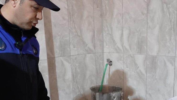 ŞEHİTKAMİL’DE GIDA GÜVENLİĞİ İÇİN SIKI DENETİM  FIRIN, KASAP VE MARKETLER DENETLENDİ