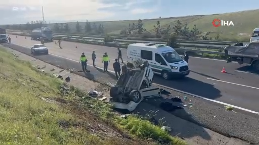 Gaziantep-Şanlıurfa Otoyolu Kana Bulandı: 3 ölü, 5 yaralı