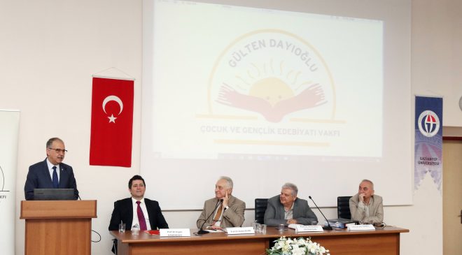 GAÜN’DE 2025 GÜLTEN DAYIOĞLU EDEBİYAT ÖDÜLÜ PROGRAMI  DÜZENLENDİ
