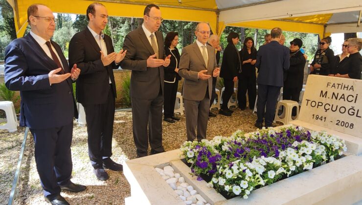 Gaziantep in duayen sanayicilerinden Naci Topçuoğlu Mezarı Başında Dualarla Anıldı 