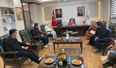 MİLLETVEKİLİ DERYA BAKBAK, GAZİANTEPLİ VATANDAŞLARLA BİR ARAYA GELDİ