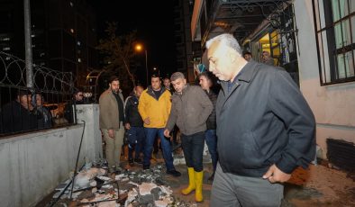 BAŞKAN YILMAZ’DAN FIRTINA SEFERBERLİĞİ ŞEHİTKAMİL BELEDİYESİ EKİPLERİ TEYAKKUZDA