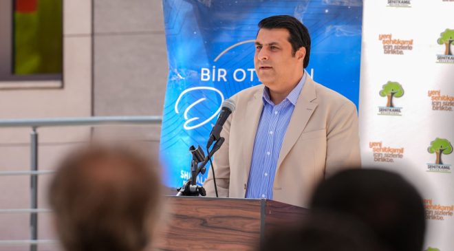 ŞEHİTKAMİL’DEN BİR TAZİYE EVİ DAHA YILMAZ: “İLÇEMİZİN İHTİYAÇLARINI BİRER BİRER GİDERECEĞİZ”