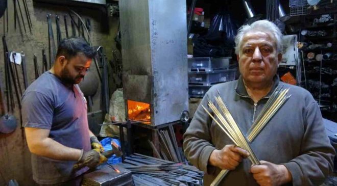 Gaziantep’te kebap şişleri bayram için hazırlanıyor