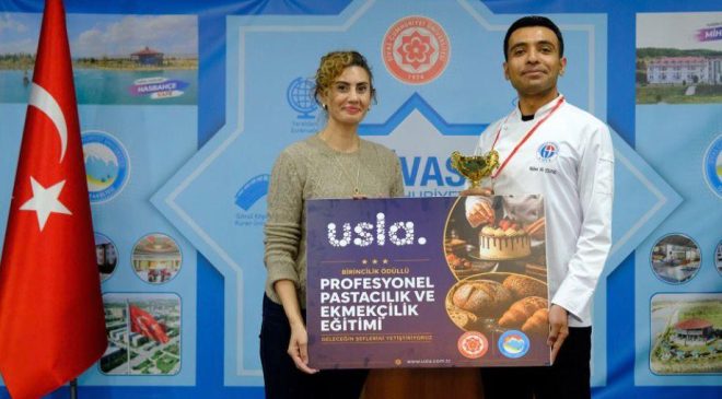 GAÜN’LÜ ÖĞRENCİDEN GASTRONOMİ YARIŞMASINDA BİRİNCİLİK