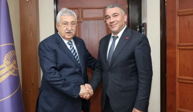 Bekir Özsert büyük oynuyor