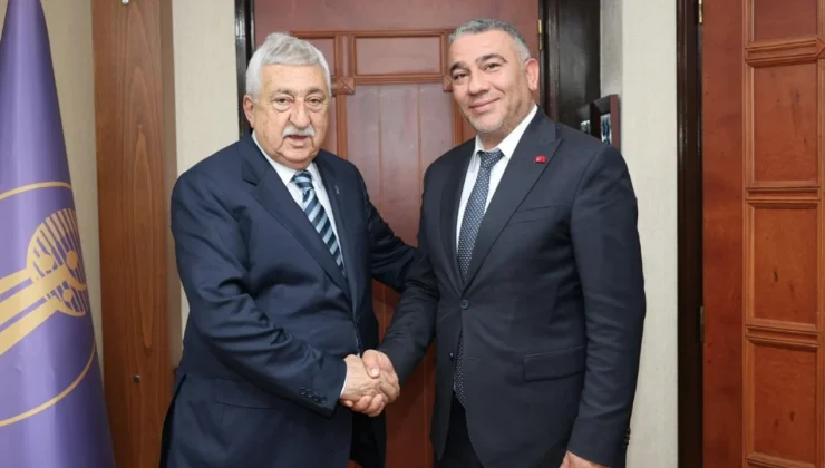 Bekir Özsert büyük oynuyor
