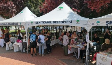 ŞEHİTKAMİL’DE ÜRETEN KADINLARA BÜYÜK DESTEK