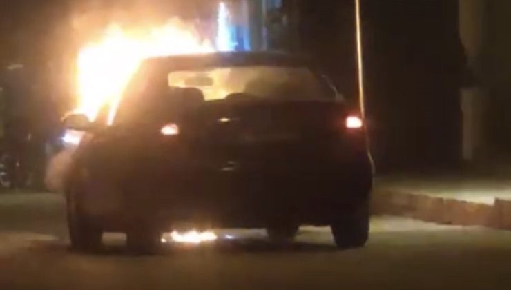 Gaziantep’te seyir halindeki otomobil alev aldı