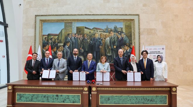 “HER GEBEYE BİR EBE” PROJESİYLE SAĞLIKTA YENİ BİR DÖNEM BAŞLATIYOR