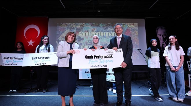 GAZİANTEP’TE SANATLA YÜKSELEN ÖĞRENCİLER ÖDÜLLENDİRİLDİ