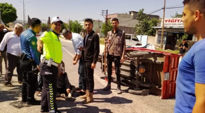 kamyonet ile motosiklet çarpıştı! Sürücü yaralandı