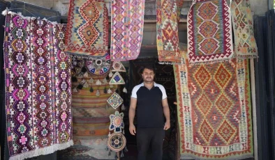 Eski kilimler turizmin gözdesi oldu