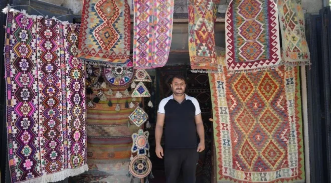 Eski kilimler turizmin gözdesi oldu