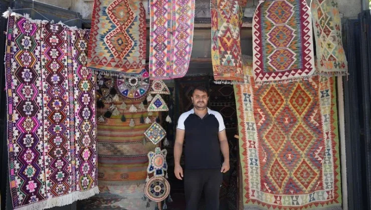 Eski kilimler turizmin gözdesi oldu