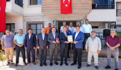 BAŞKAN YILMAZ’DAN BÜYÜK VEFA  ŞEHİT AİLESİ İÇİN HAZIRLANAN EV TESLİM EDİLDİ