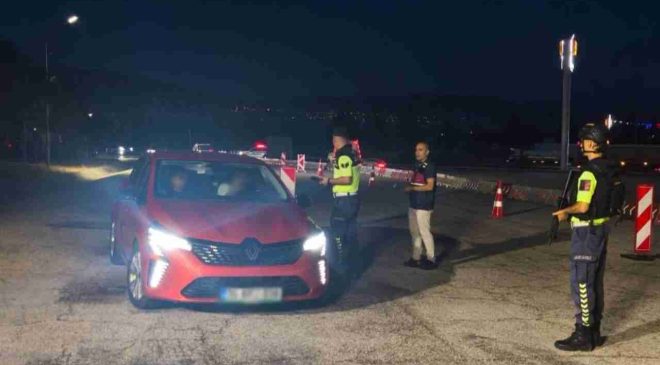 Gaziantep’te Şok Denetim: Araması Bulunan 25 Kişi Kıskıvrak Yakalandı!