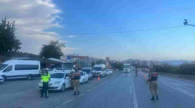 Gaziantep’te Jandarmadan huzur-güven uygulaması: 87 aranan şahıs yakalandı