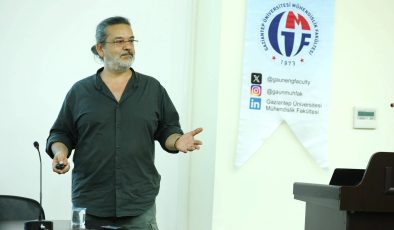 GAÜN’DE ”KÜÇÜĞÜ ARAMAK, EVRENİ KAVRAMAK” SEMİNERİ DÜZENLENDİ