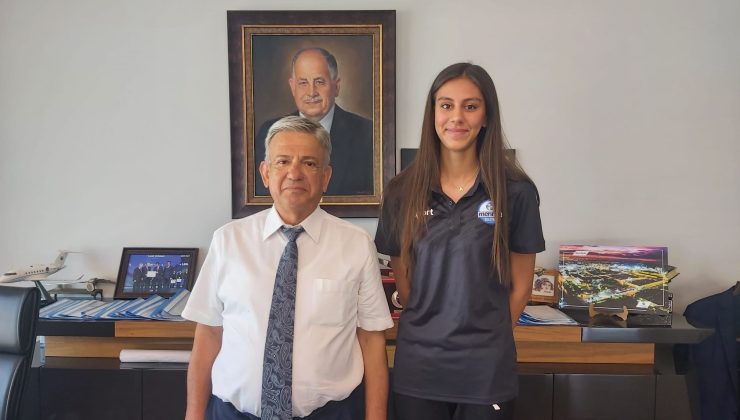 MERİNOS GENÇ OYUNCUSU AZRA KANKILIÇ GALATASARAY TAKIMINA TRANSFER OLDU