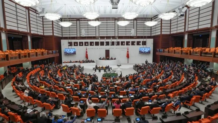 Öğrenci affı yasalaştı! Üniversitelilere yeni hak