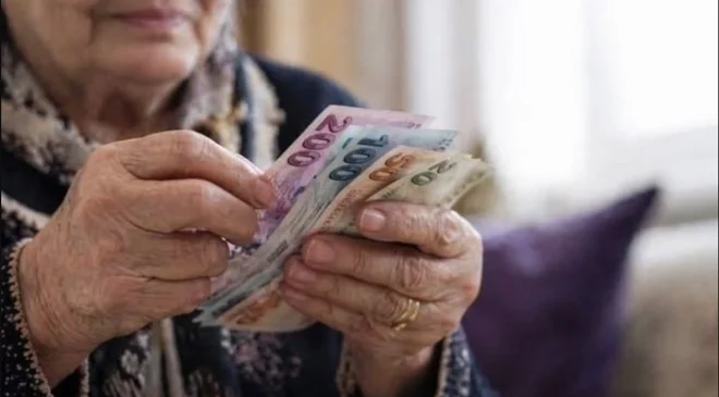 Emekliye zam farkı ödeme tarihi belli oldu